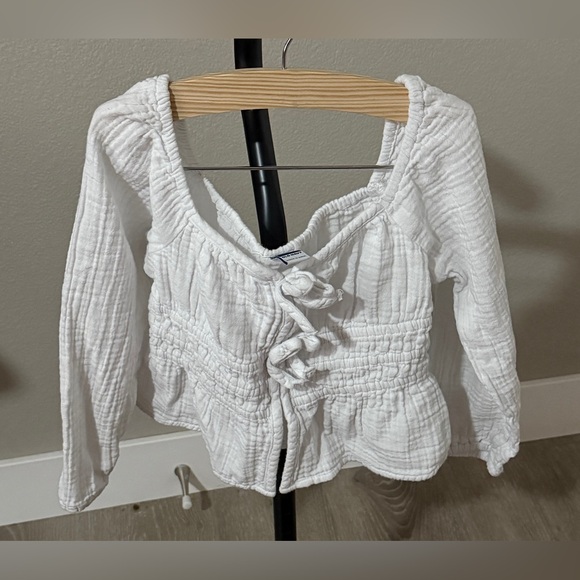 Old Navy White Textured Blouse - Picture 3 of 5